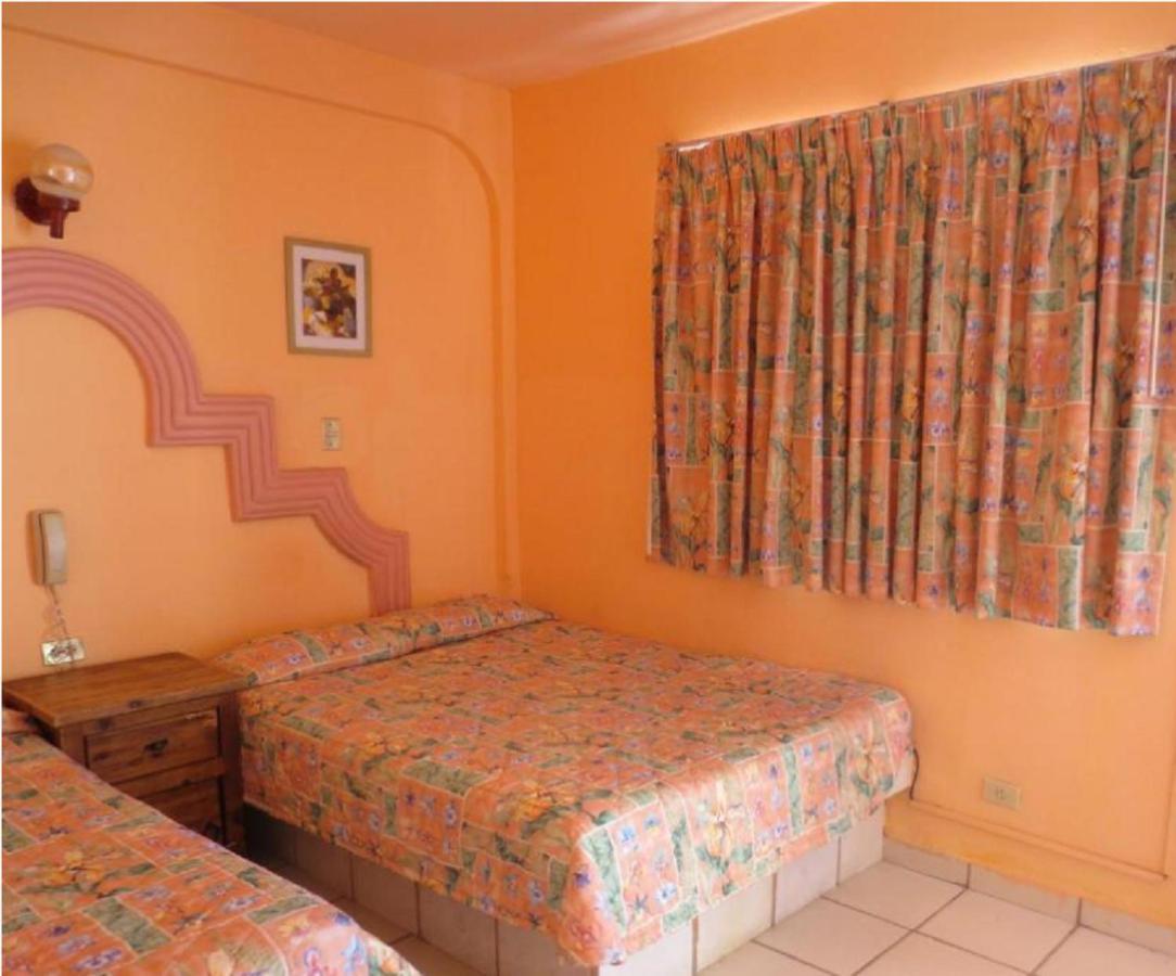 פורטו פנאסקו Hotel Plaza Penasco מראה חיצוני תמונה