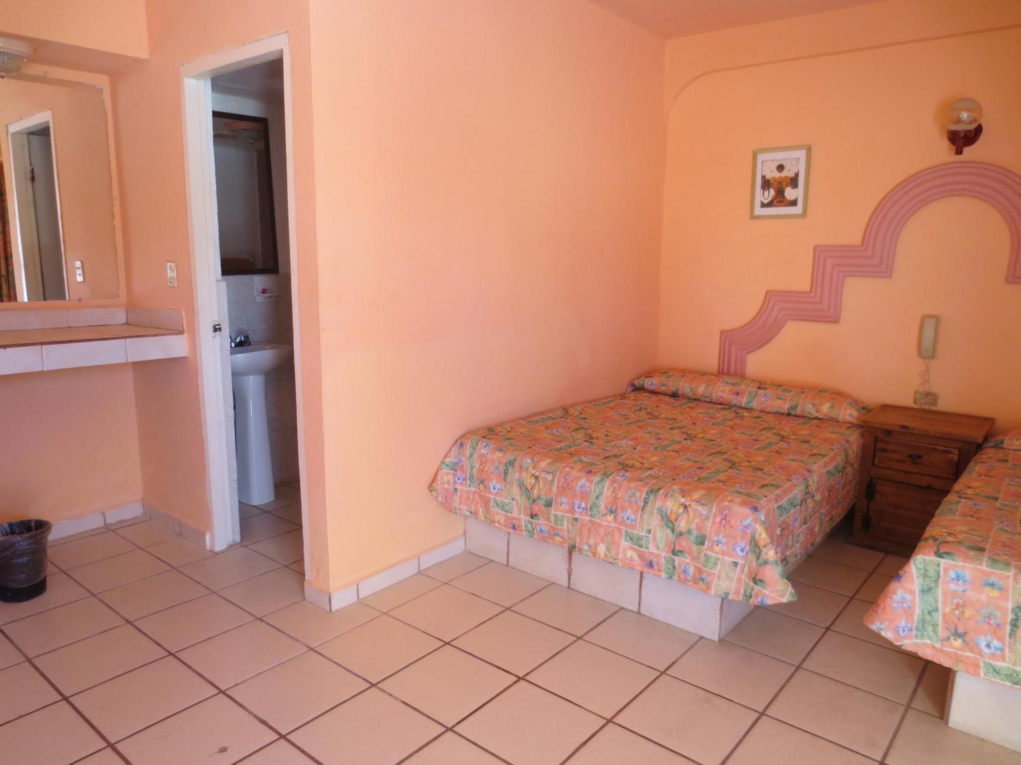 פורטו פנאסקו Hotel Plaza Penasco מראה חיצוני תמונה