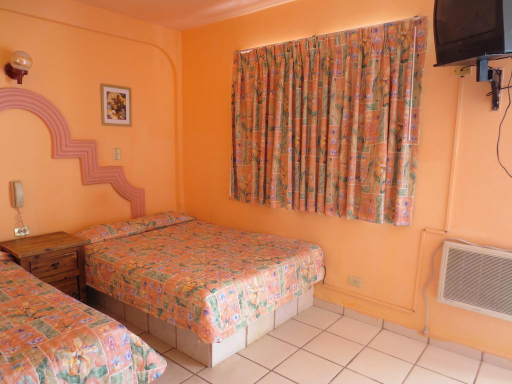 פורטו פנאסקו Hotel Plaza Penasco חדר תמונה